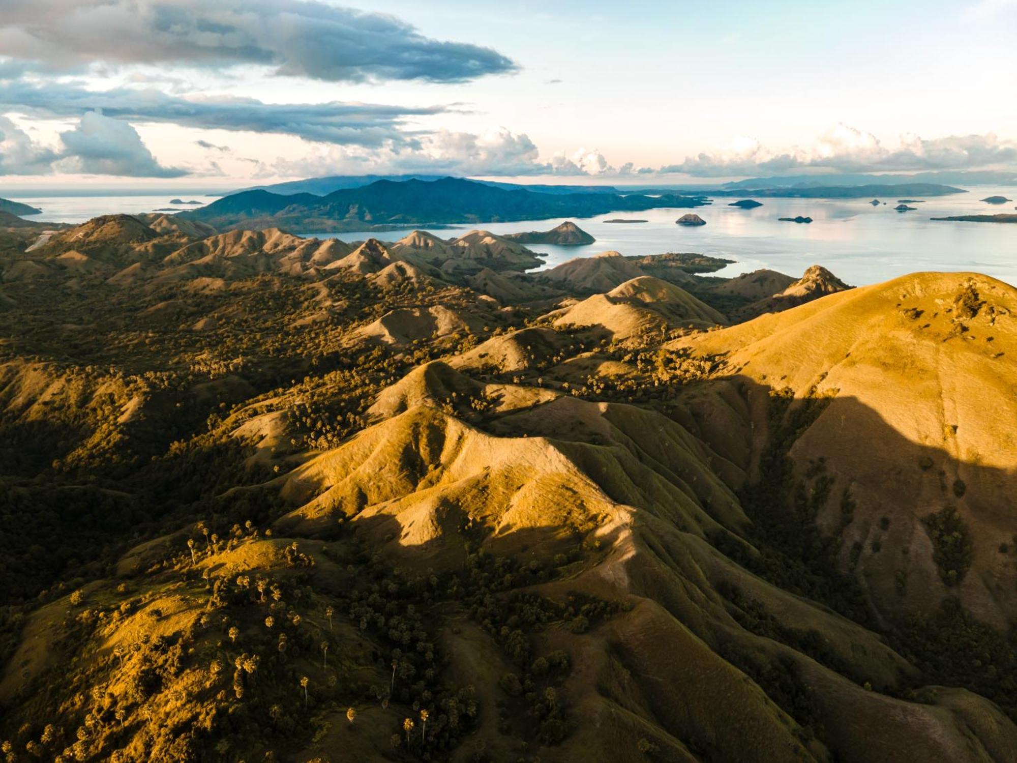 Hotel Menjaga Bay Labuan Bajo Esterno foto